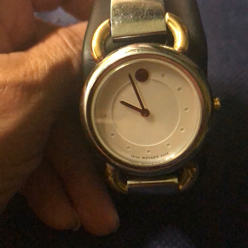 Movado Lady’s Watch with mother of Pearl Face